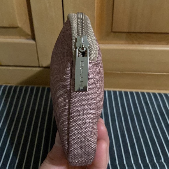 ETRO profumi(“cosmetic bag”) - Picture 5 of 9